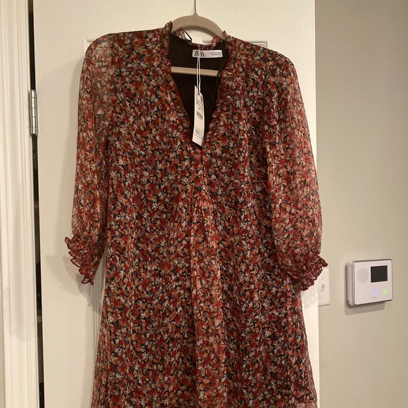 Zara Dresses & Skirts - Zara Floral Dress NWT long sleeve Medium